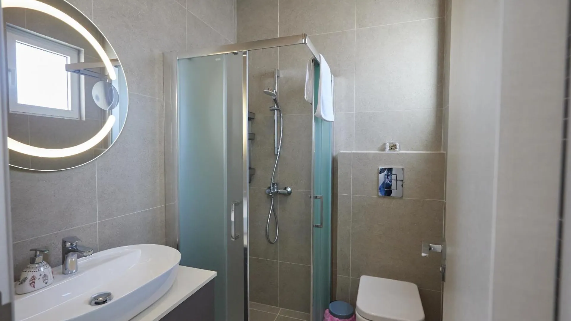 Vie Bleu 3 Bedroom Villas Protaras Cypern