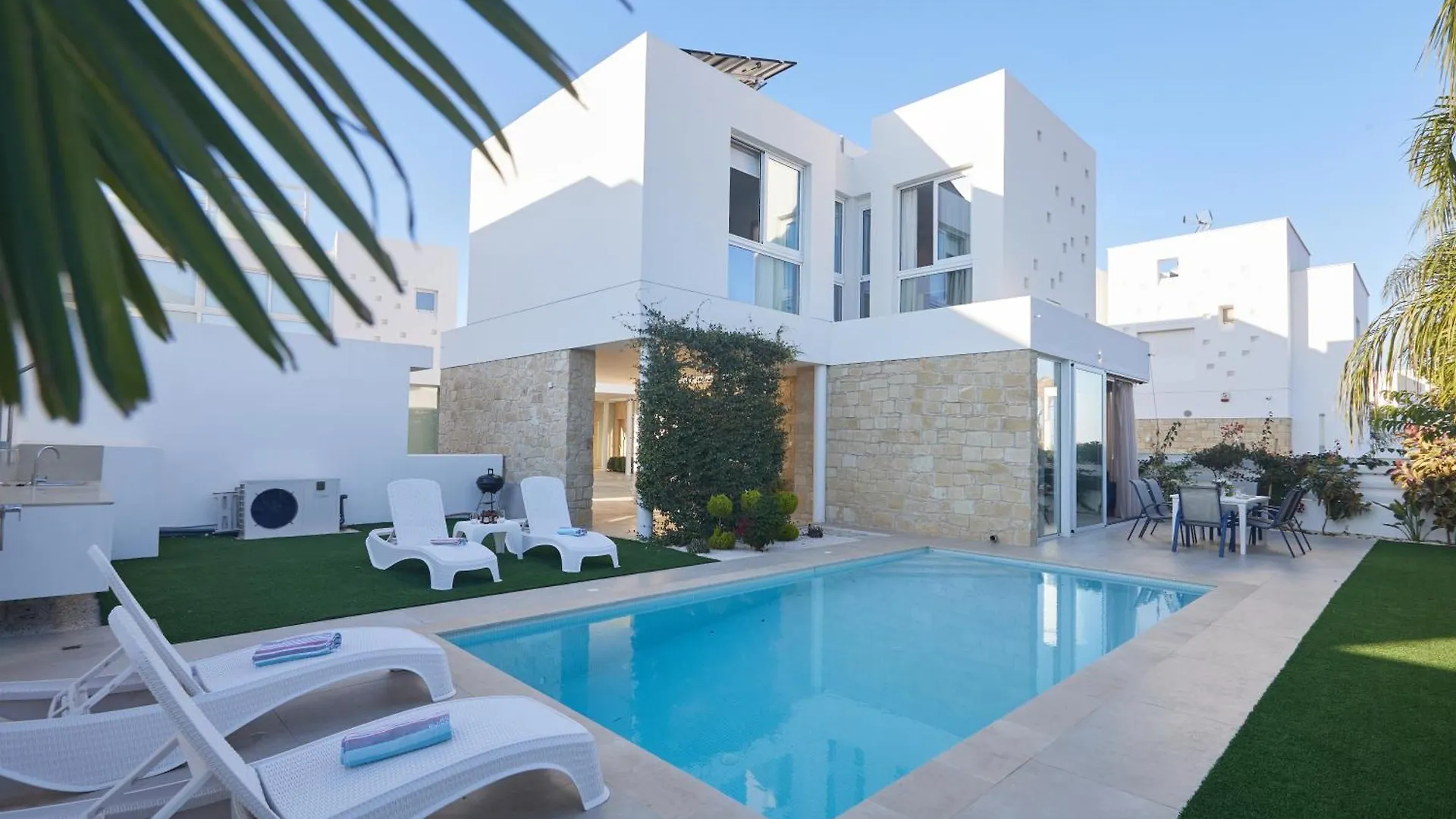 Vie Bleu 3 Bedroom Villas Protaras Cypern